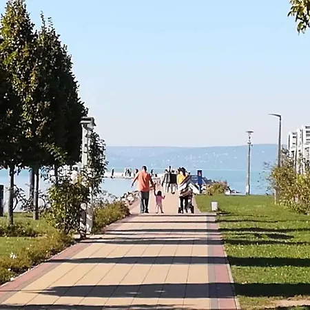 In Siofok/balaton 27717
