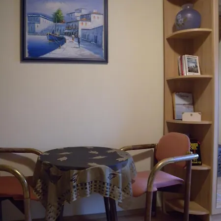 In Siofok/balaton 27717 Appartement *